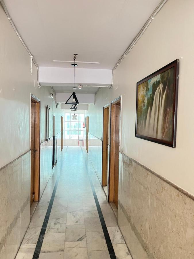 Hotel Star Palace - Near Karol Bagh Metro Delhi Kültér fotó