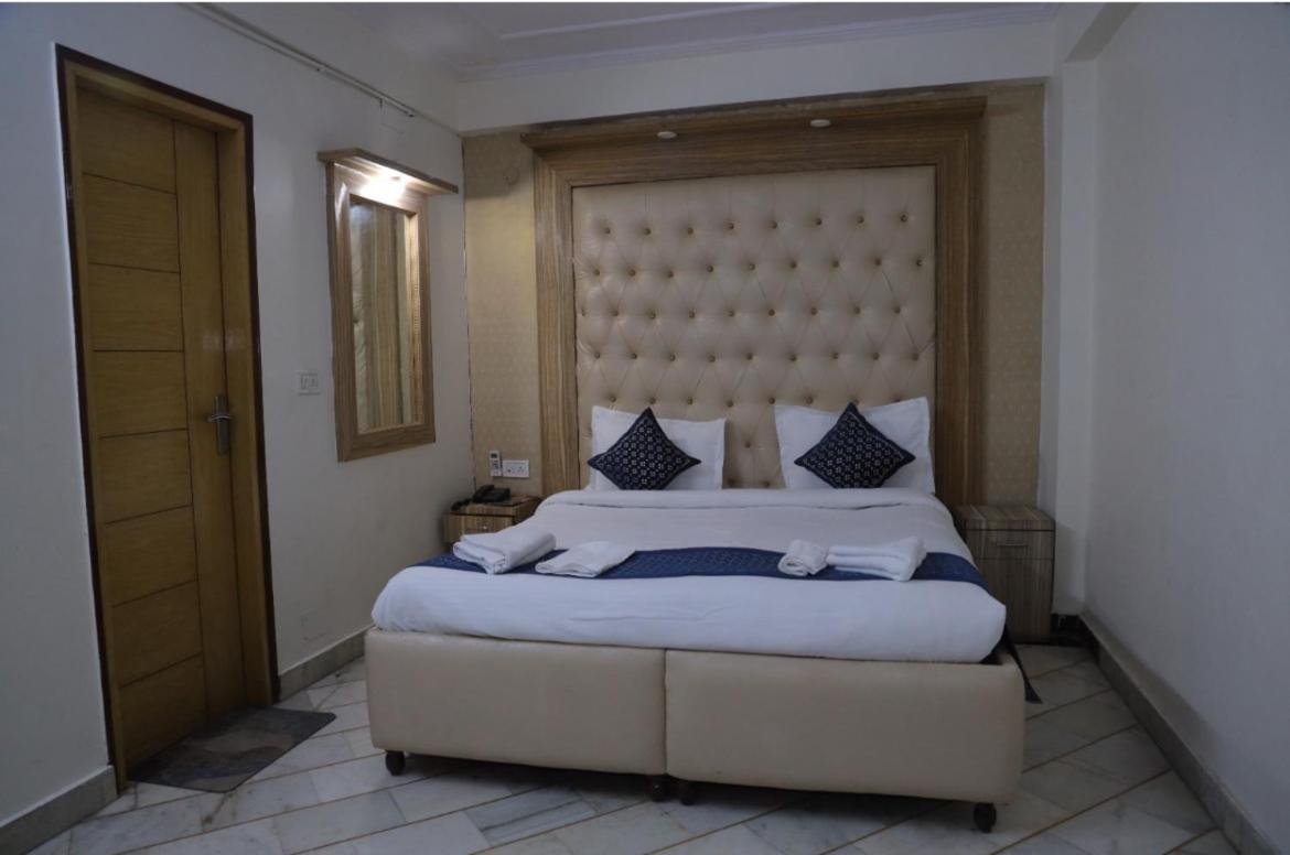 Hotel Star Palace - Near Karol Bagh Metro Delhi Kültér fotó